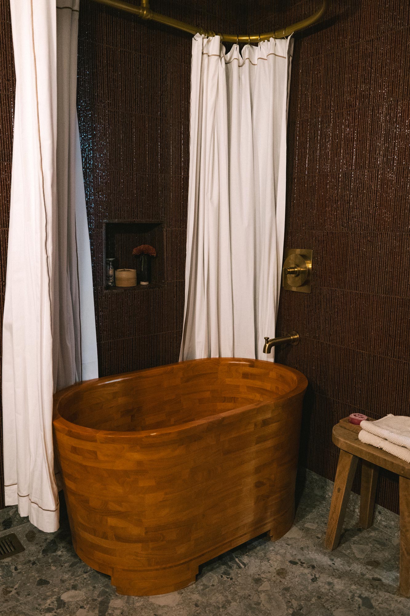 tahoe residence bathroom